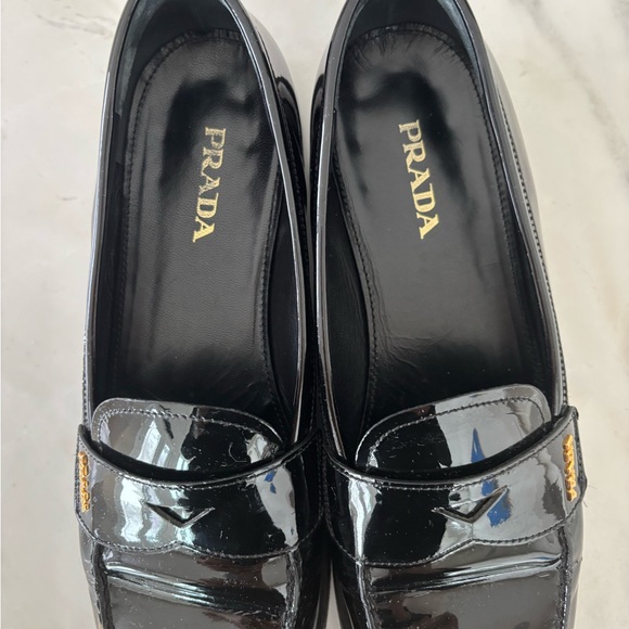 glossy Prada patent leather logo loafers made in Italy - Picture 13 of 16